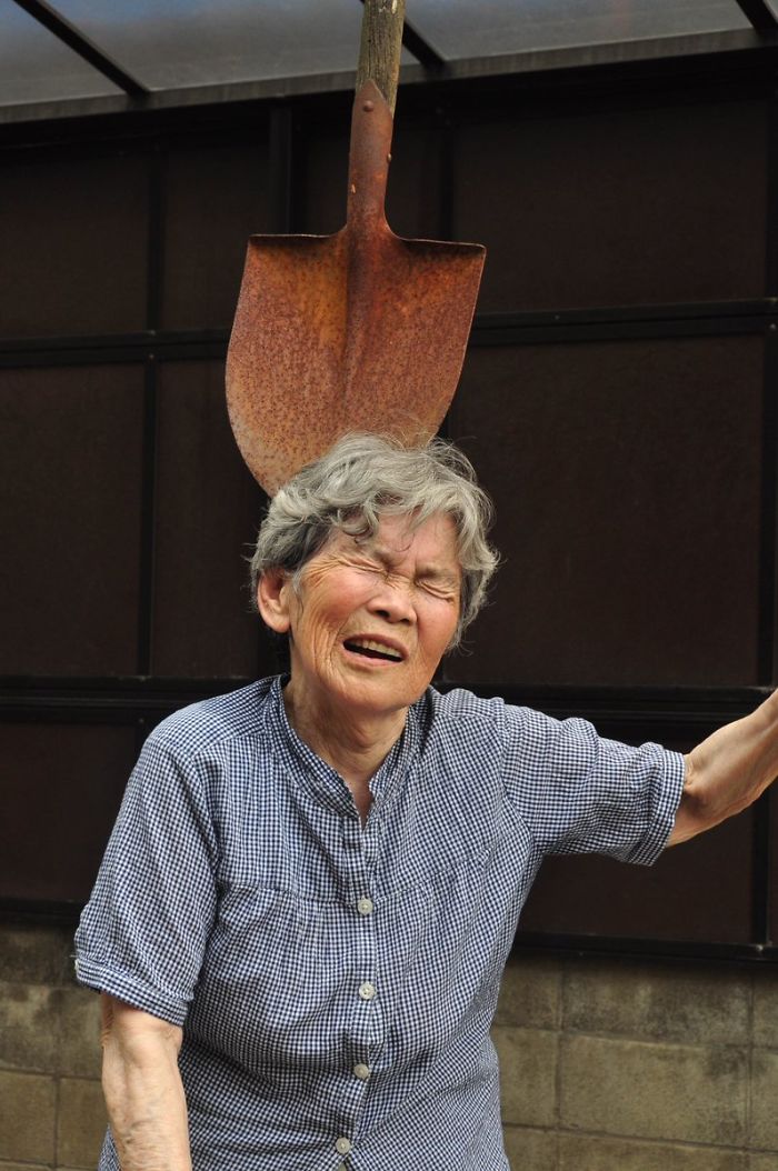 Тя е 89 годишна японска баба която снима и редактира собствените