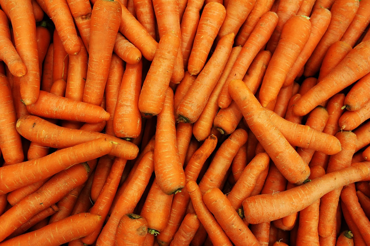 Освен чипс от моркови можете да експериментирате и с други